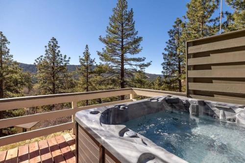 The Drey - last minute hotel in Big Bear City