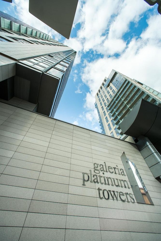 Platinum Towers Hotel Apartments — hotel in Wola