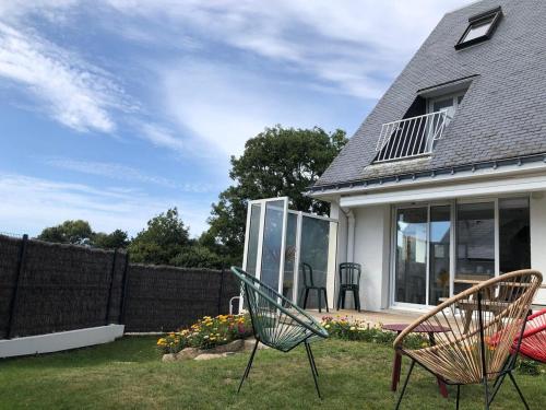 Between sandy beaches and megaliths in Carnac, France