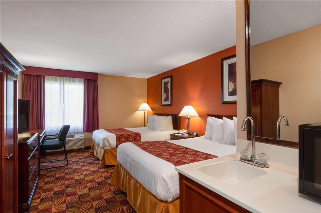 Baymont by Wyndham Plainfield Indianapolis Arpt Area - photo 23