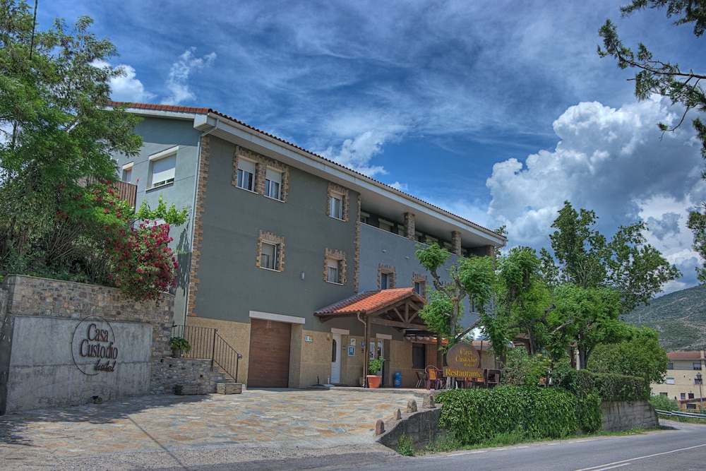 Hotel Casa Custodio - last minute hotel in Castigaleu