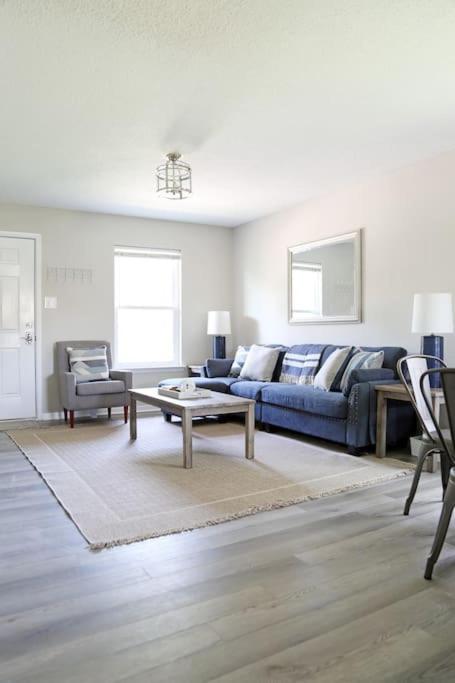 Gulf Coast Condos on the Sand Dunes 102 — 4-Star Luxury Hotel in Dauphin Island, United States