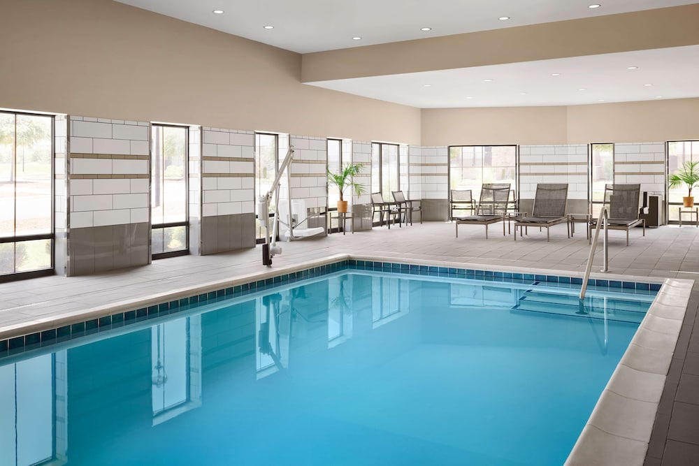 Hampton Inn & Suites Charlotte Steele Creek - photo 20