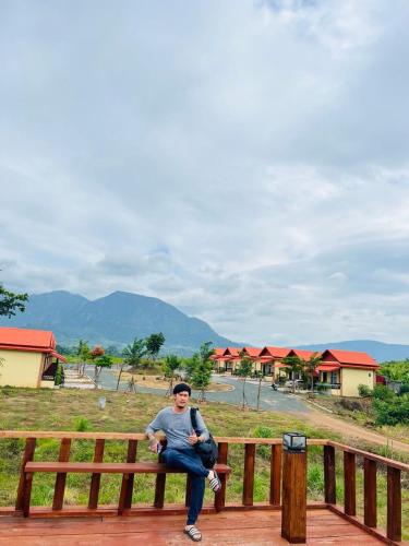 PL Phnum Tom Por Home Holiday & Restaurant — 5-Star Luxury Hotel in Pursat, Cambodia