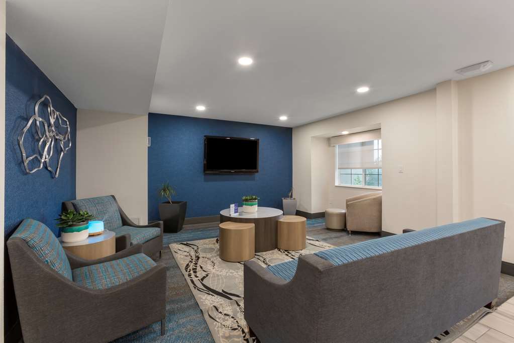 Best Western Plus Yuma Foothills Inn & Suites - photo 2