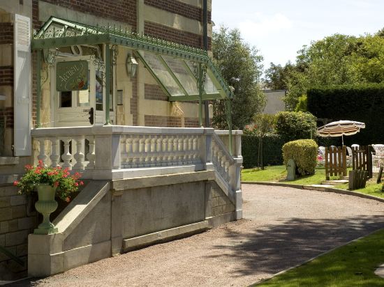 La Closerie Cabourg Côté Casino in Cabourg, France