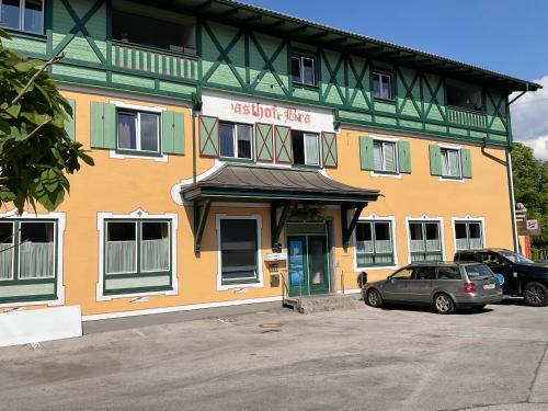 Hotel Berg — Seekirchen Am Wallersee — photo 2
