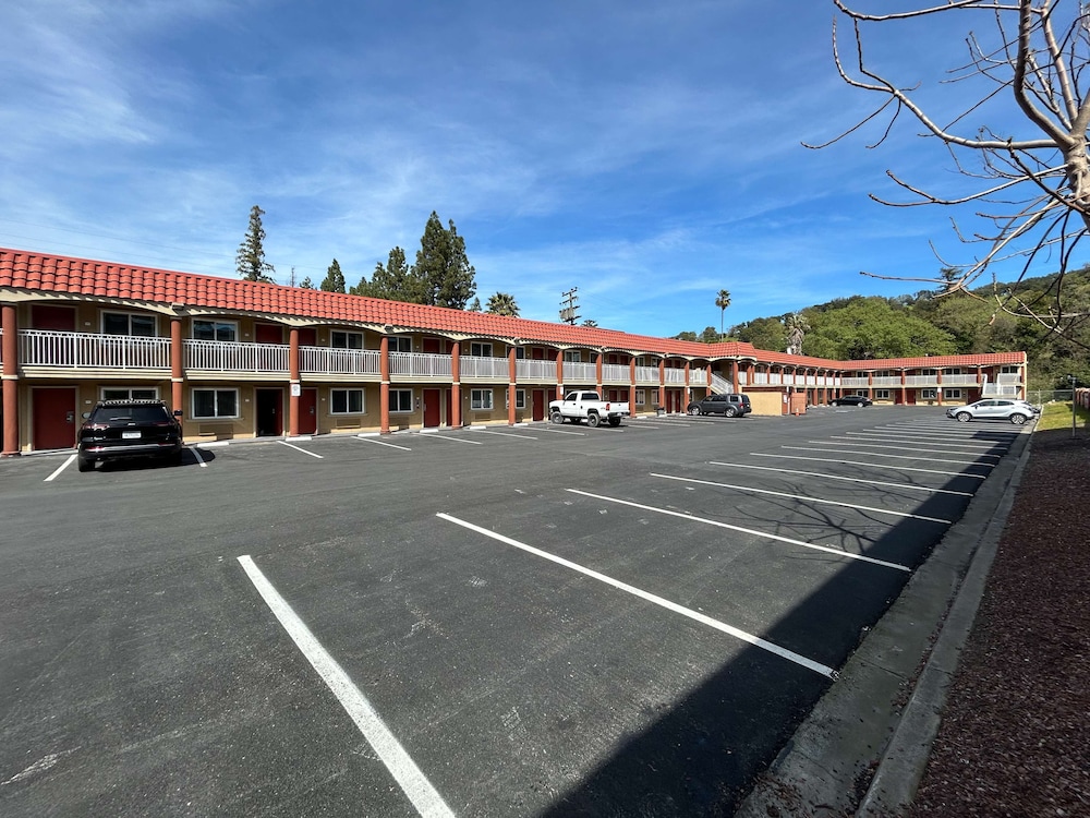 Motel 6 Martinez CA - photo 32