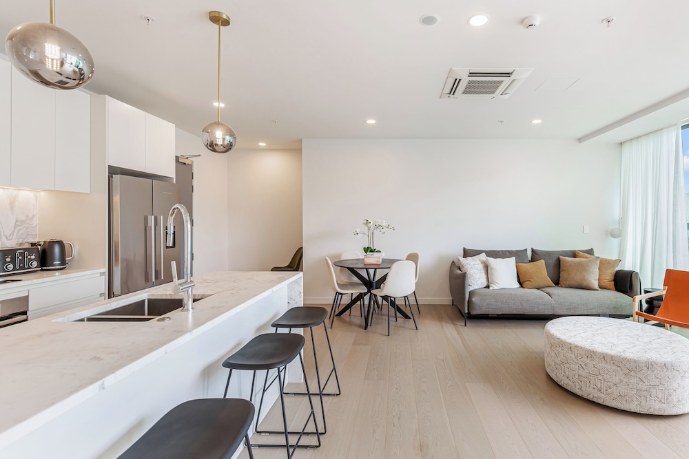 Urban Escape Prime Location by Zodiak Stays — 4-Star Luxury Hotel in Auckland, New Zealand