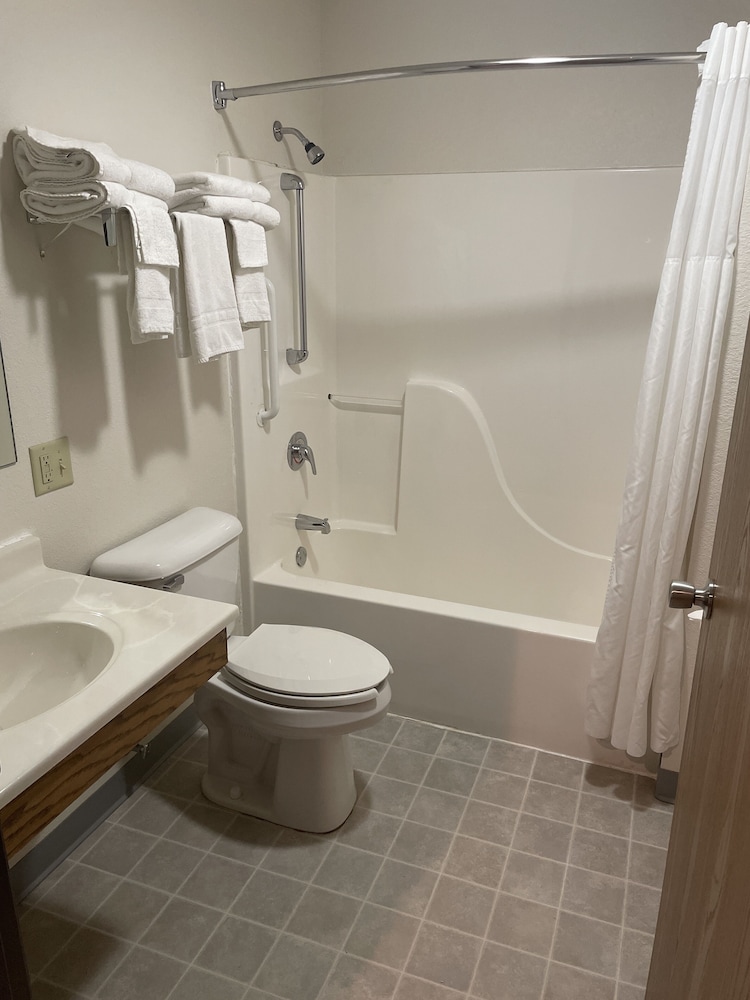 Gettysburg Inn & Suites - photo 34