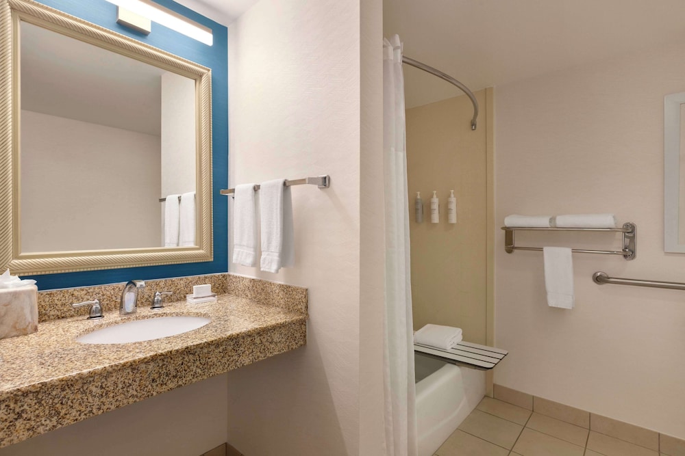 Hilton Garden Inn Fort Myers Airport FGCU - photo 31