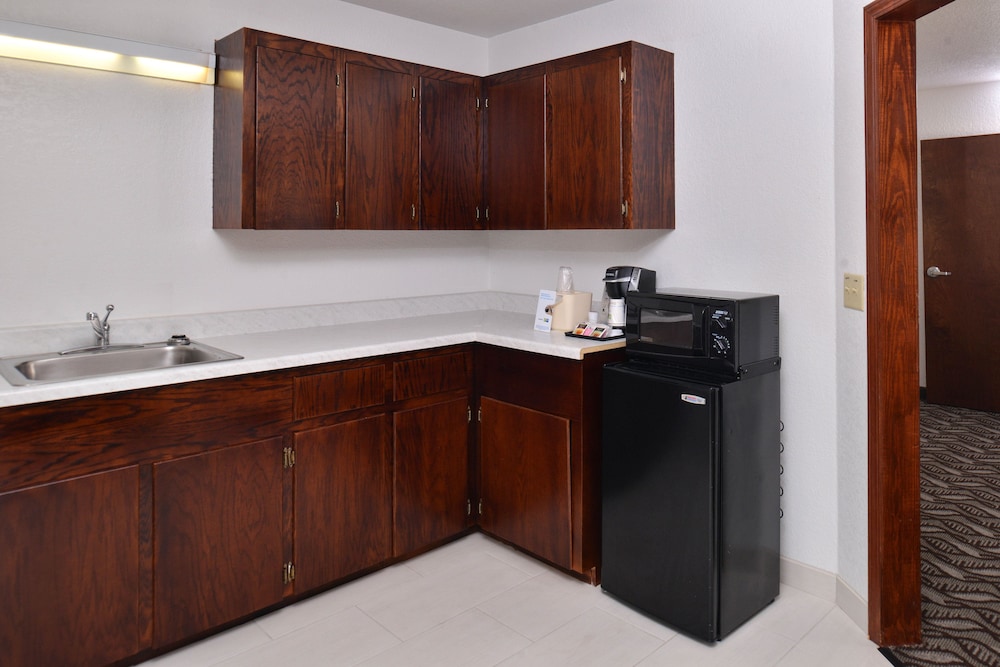 Holiday Inn Express & Suites Lonoke I 40 Exit 175 - photo 5