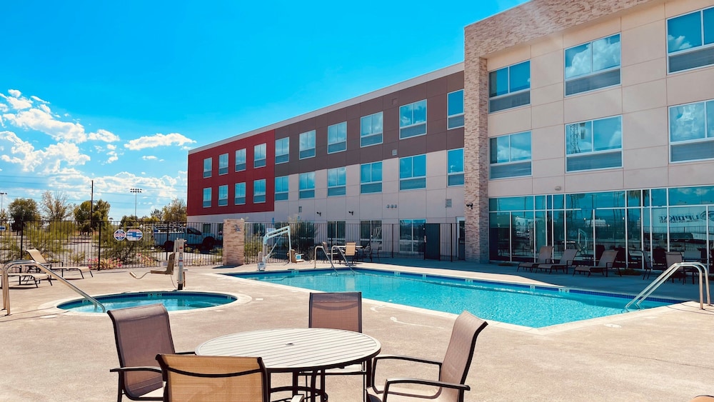 Holiday Inn Express & Suites Blythe by IHG - photo 9