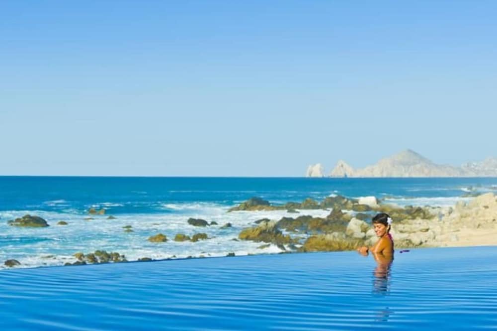 Great 1 BR Hacienda Encantada — 4-Star Luxury Hotel in Cabo San Lucas, Mexico
