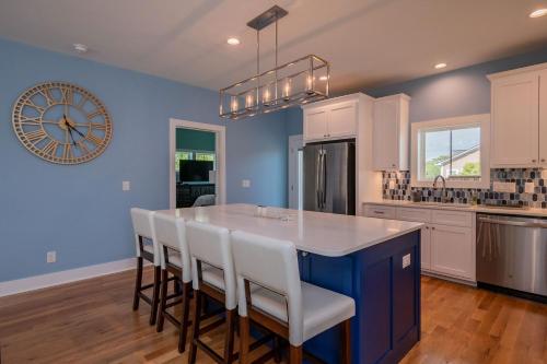 Paradise Pointe by Oak Island Accommodations - photo 29