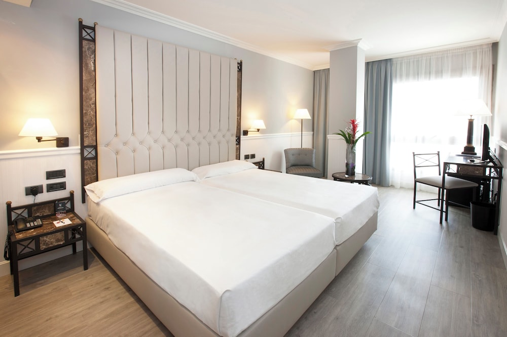 Hotel Gran Via — Logrono
