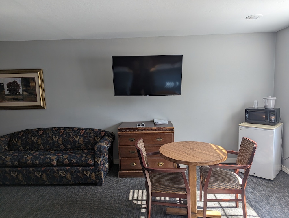 Beach Harbor Resort - photo 16