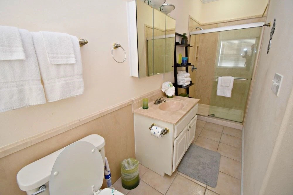 Spinnaker Pointe 1B by RedAwning - photo 18