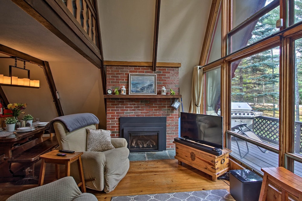 Ski Chalet on Saco Less Than 2 Mi To Attitash Resort - photo 2