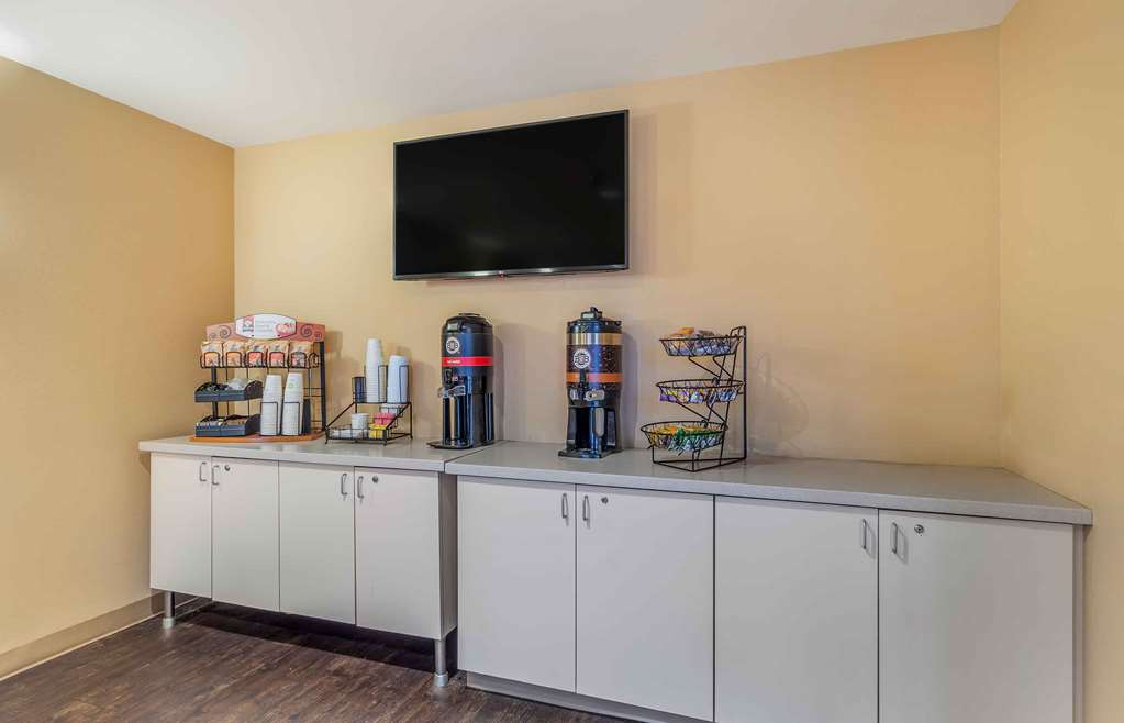 Extended Stay America Suites Chicago Lombard Yorktown Center - photo 6