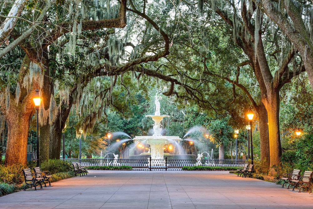 SpringHill Suites Savannah Downtown Historic District - photo 42