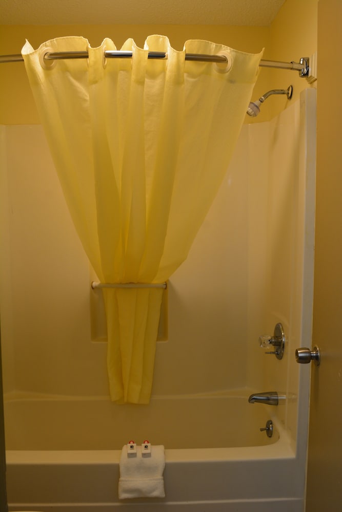 Southern Inn Lumberton - photo 39