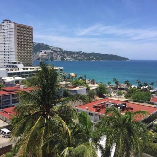 Departamento Familiar en Acapulco con Hermosa Vista — 4-Star Luxury Hotel in Acapulco De Juarez, Mexico