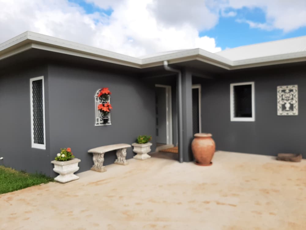 Room Cozy Room With Separate Entrance An — Atherton