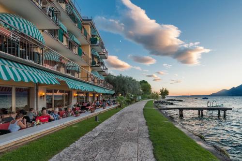 Hotel Nettuno — carbon neutral stay, Brenzone