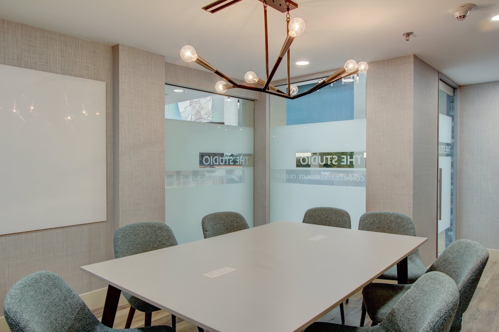 Crowne Plaza Charleston Airport Conv Ctr by IHG - photo 76