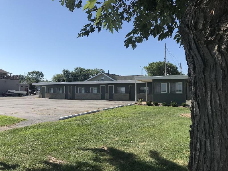 The Cedar Motel - photo 3