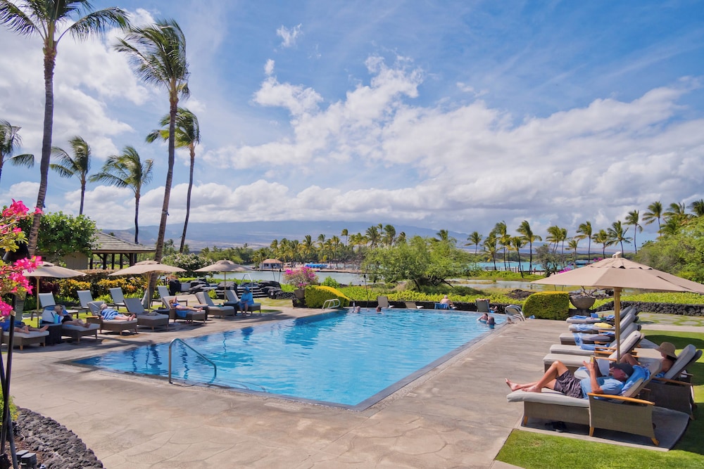 Hilton Pool Pass Included Kolea Stylish & Comfy Walk to Beach Patio Pool Gym — 4-Star Luxury Hotel in Waikoloa, United States