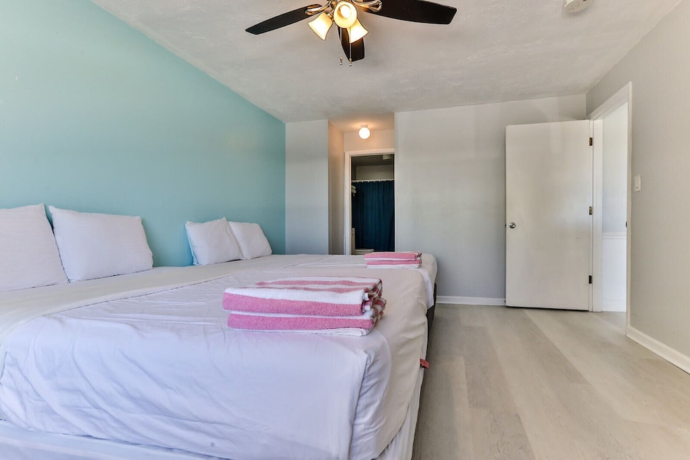 Coastal Waters Inn - photo 42