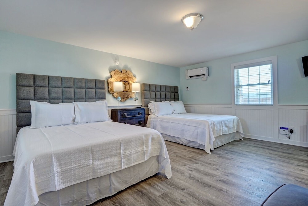 Loggerhead Inn and Suites - photo 62