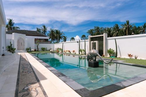 Villa Maison Blanche — 4-Star Luxury Hotel in Ubud, Indonesia