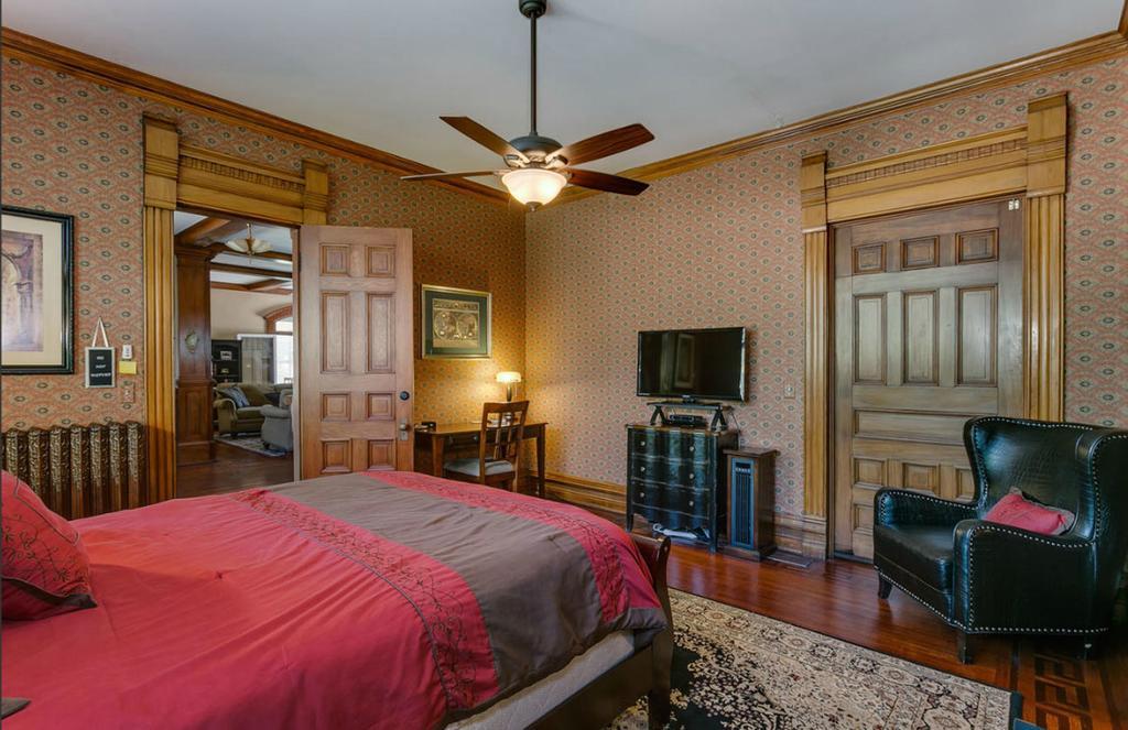 Wellington Place Inn - photo 17