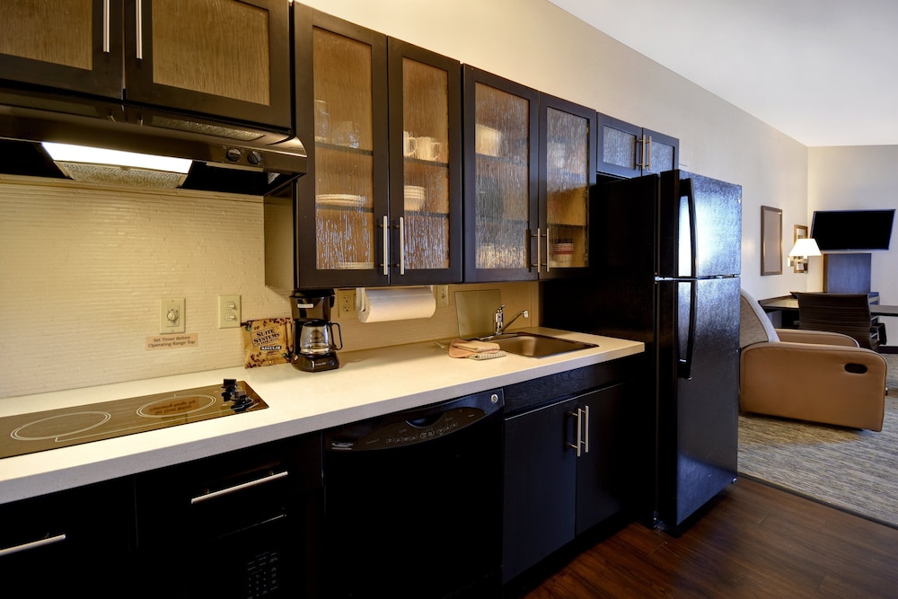 Candlewood Suites St. Clairsville by IHG - photo 7