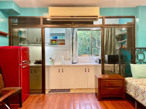 Ngermid Oasis XL Studio With Kitchen & Scenic Views — 4-Star Luxury Hotel in Koror, Palau