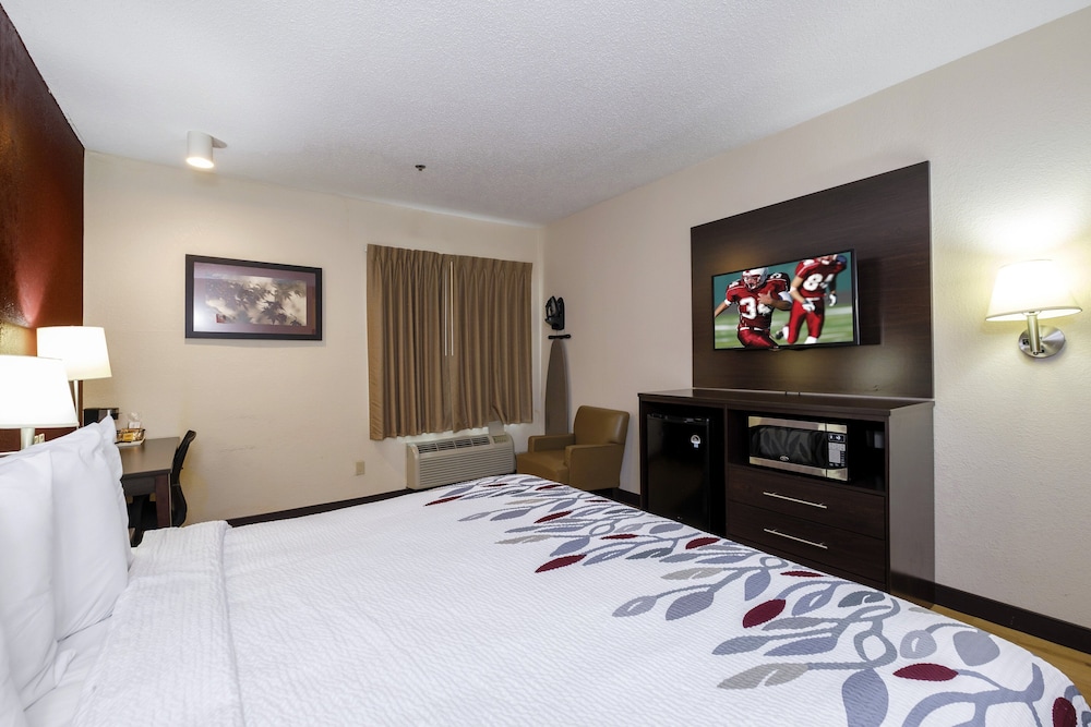 Red Roof Inn & Suites Dover Downtown - photo 24