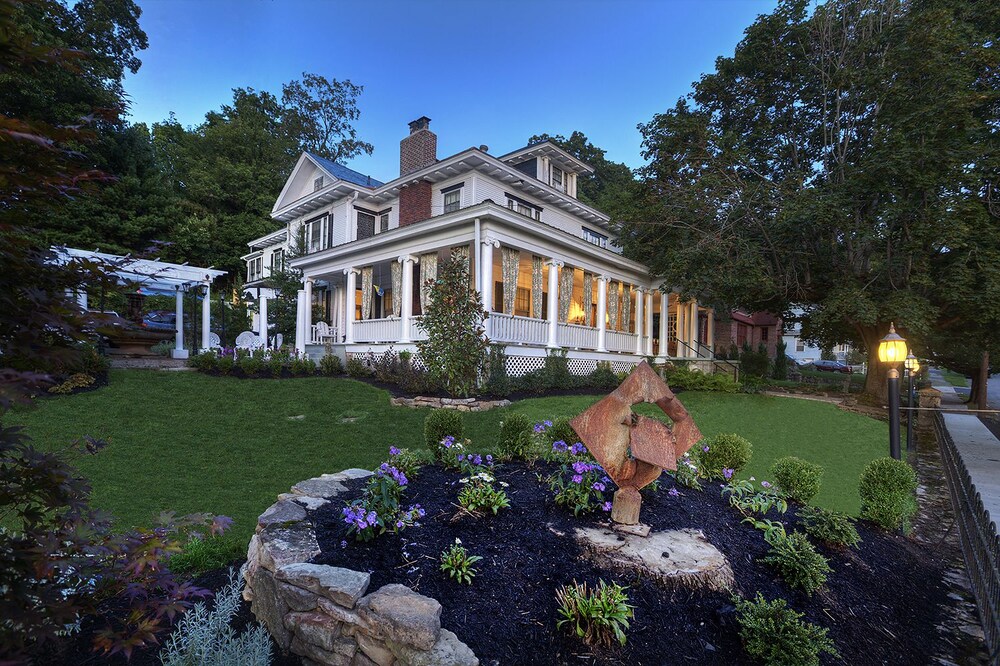Bluefield Inn - photo 25