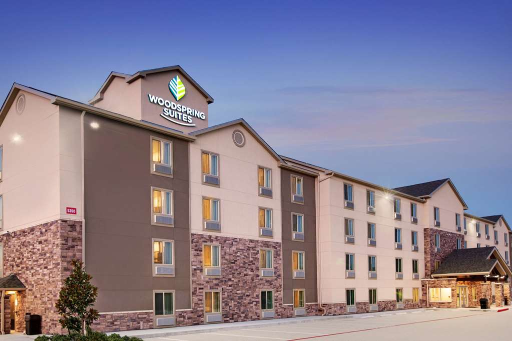 WoodSpring Suites Houston Northwest - photo 3