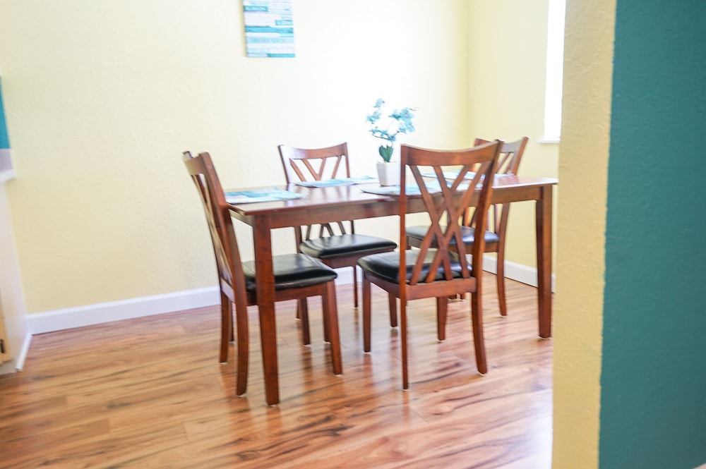 Mar Bay Motel &Suites - photo 25