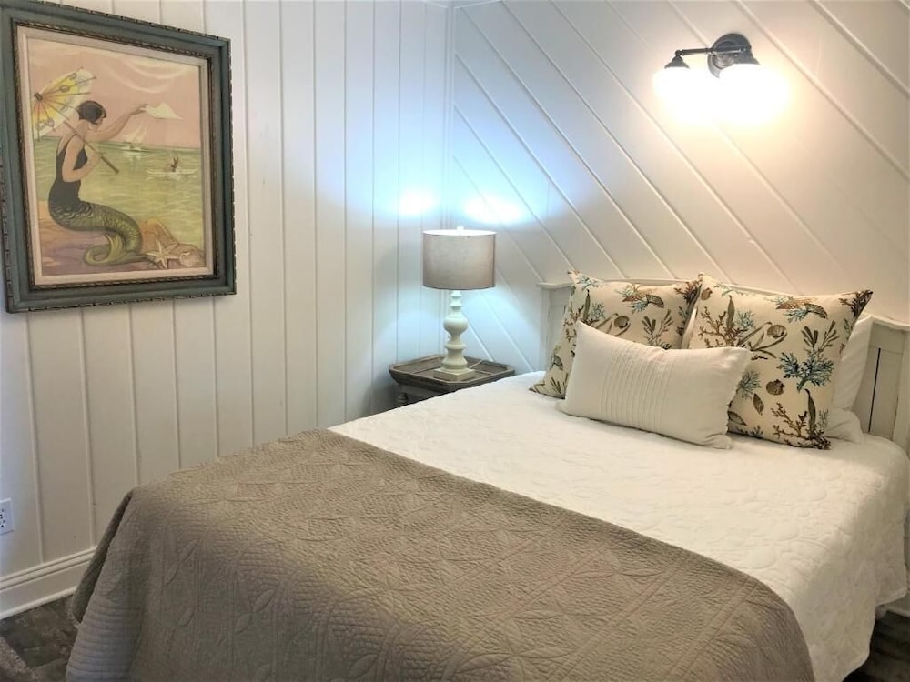 Bandon Marina Inn - photo 20