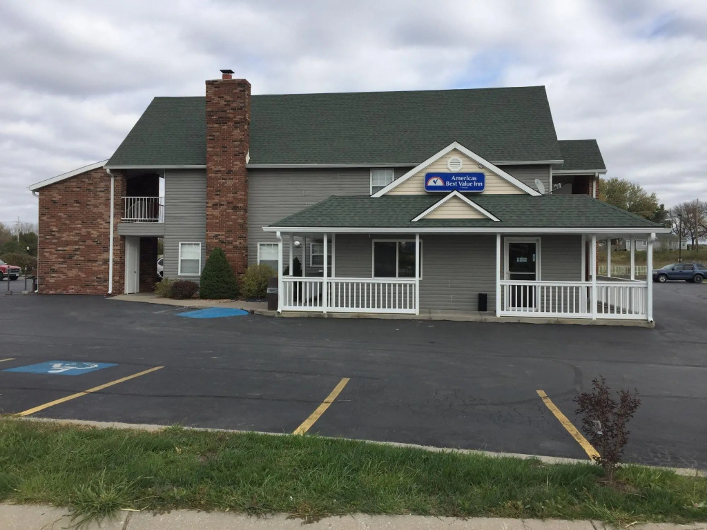 Americas Best Value Inn Grain Valley At I 70 - photo 7