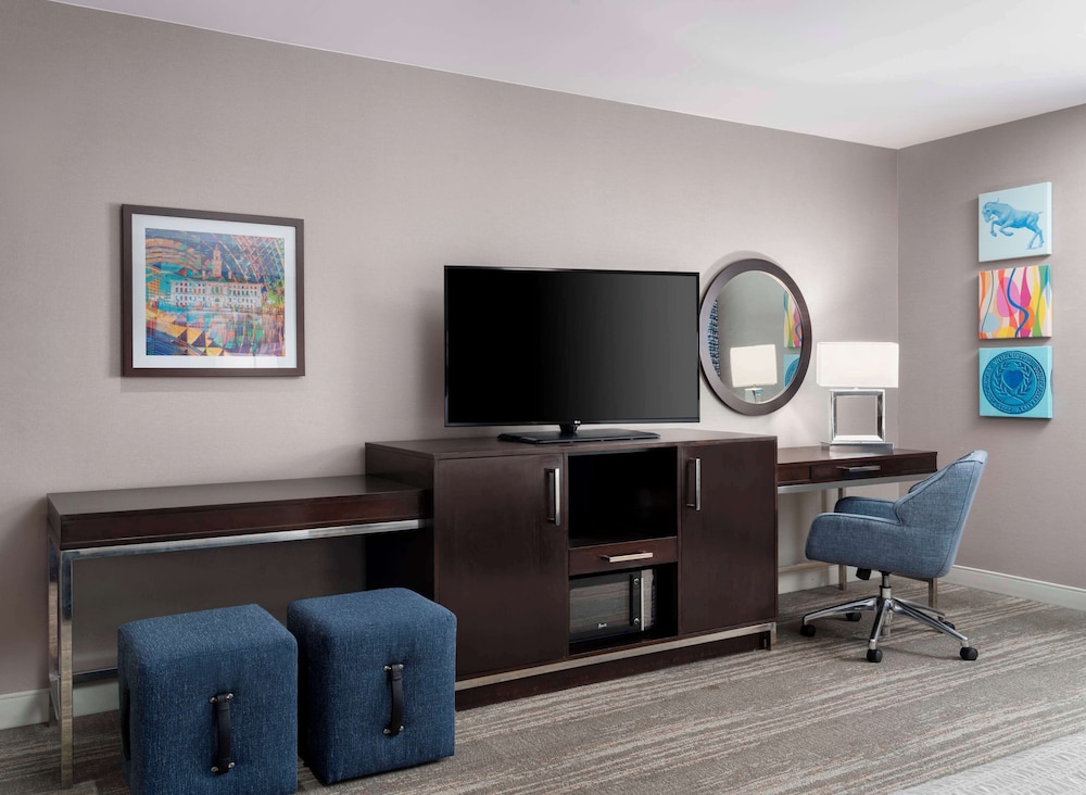 Hampton Inn & Suites Worcester - photo 25