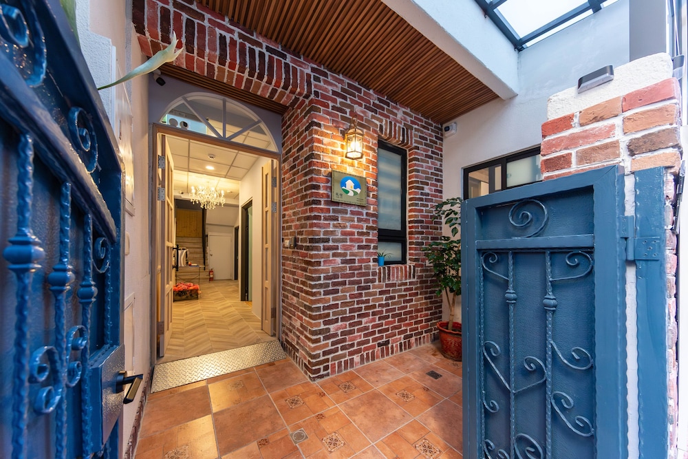 Ezstay Yancheng Branch in Kaohsiung, Republic of China Taiwan