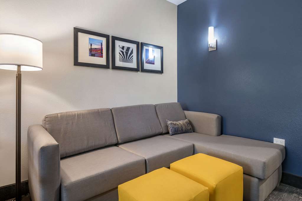 Comfort Inn & Suites Jacksonville Orange Park Near Naval Air Station - photo 13