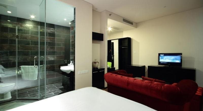 FX Hotel Shanghai at Liuying Road — hotel in Zhabei