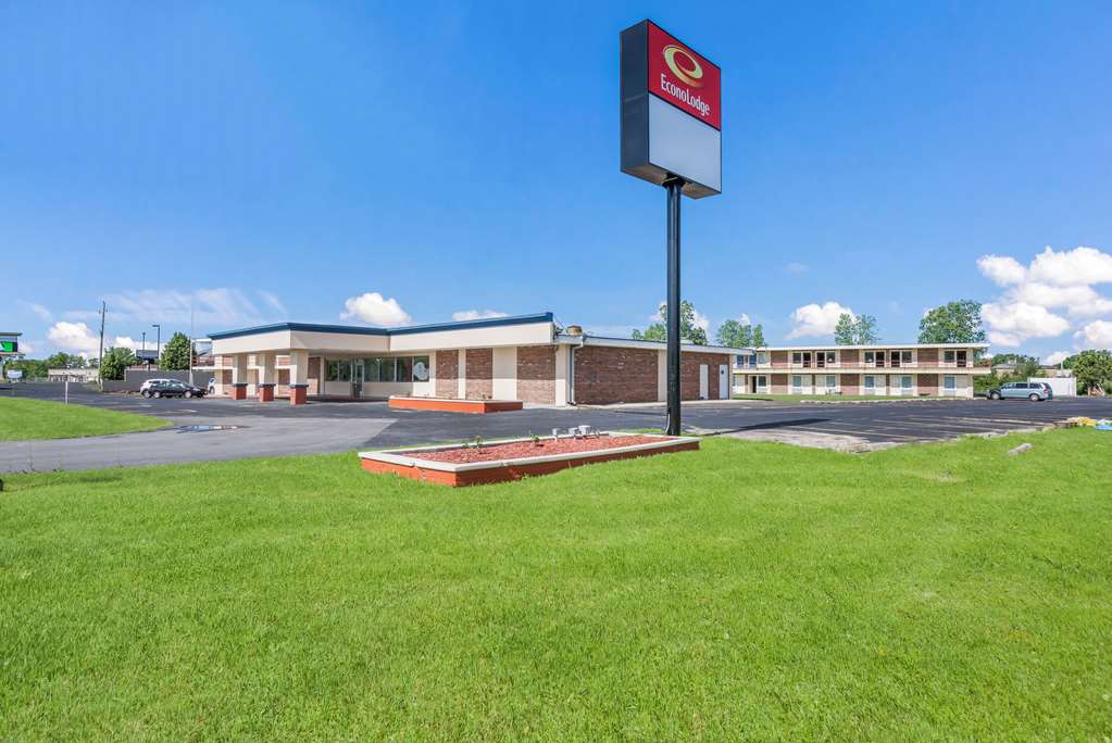 Econo Lodge Neenah - featured photo