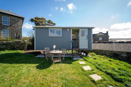 The Shepherd's Hut - last minute hotel in Penzance